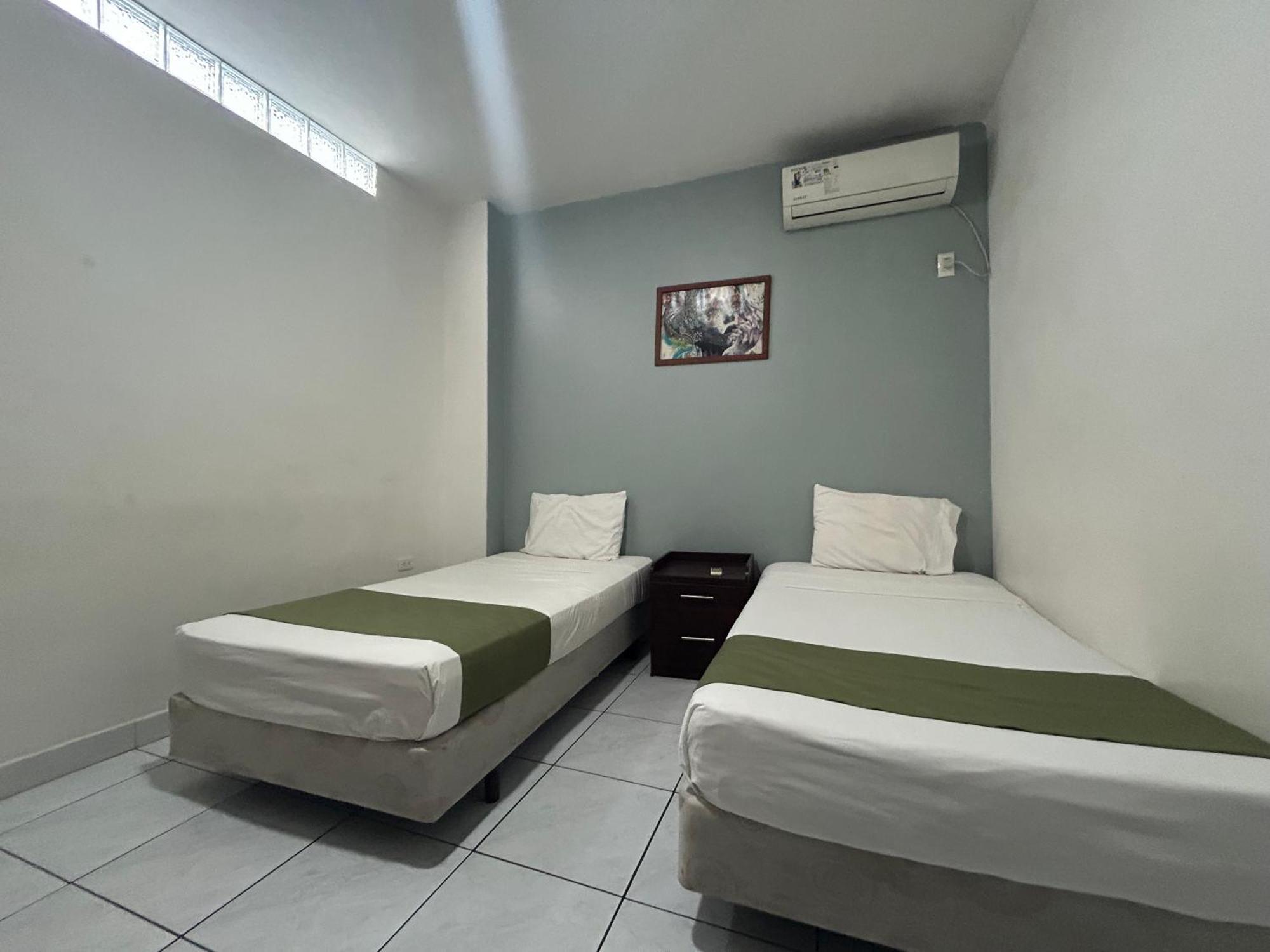 Departamentos De 2 Y 3 Habitaciones En El Centro De Manta Eksteriør billede